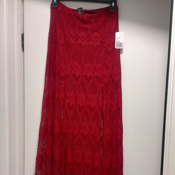 Red Floral Lace Skirt - Picture 1 of 5